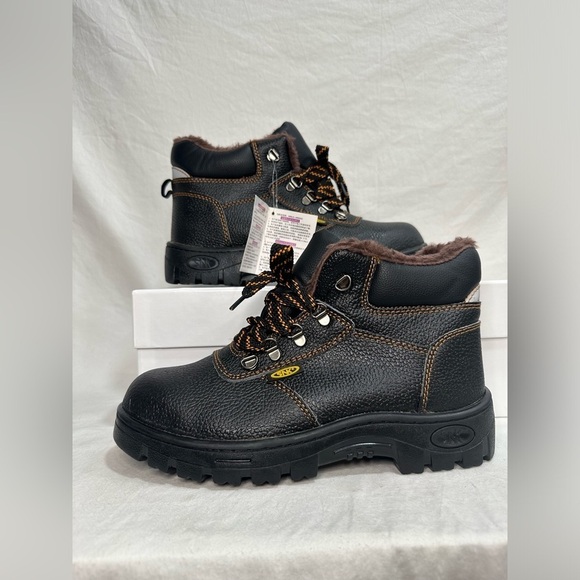 SNK - Boots - Black - Oil Resistant Sole - Men's Size 43EU/8.5US - New W/Tag - Picture 1 of 7